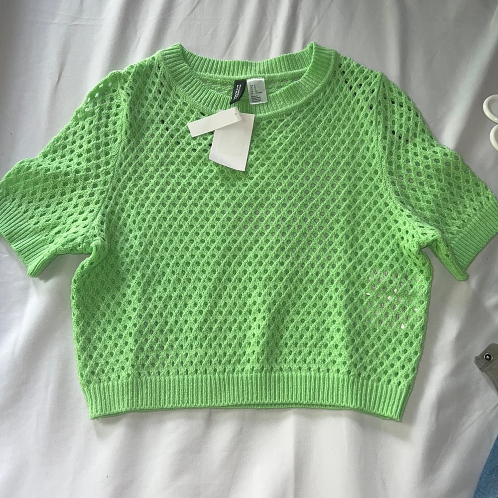 Green crop top